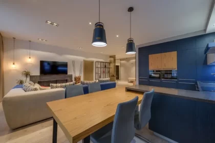 decoração de cozinha americana pequena com sala