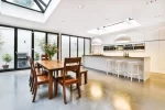 sala de jantar e cozinha conjugada