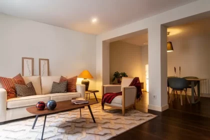 como decorar sala retangular estreita e comprida