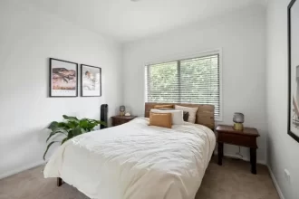 decoração quarto casal pequeno moderno